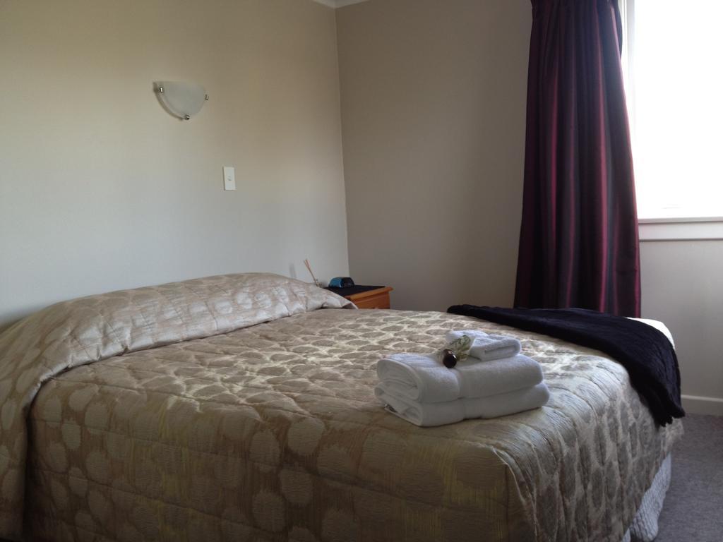 Lovett Lodge Invercargill Szoba fotó