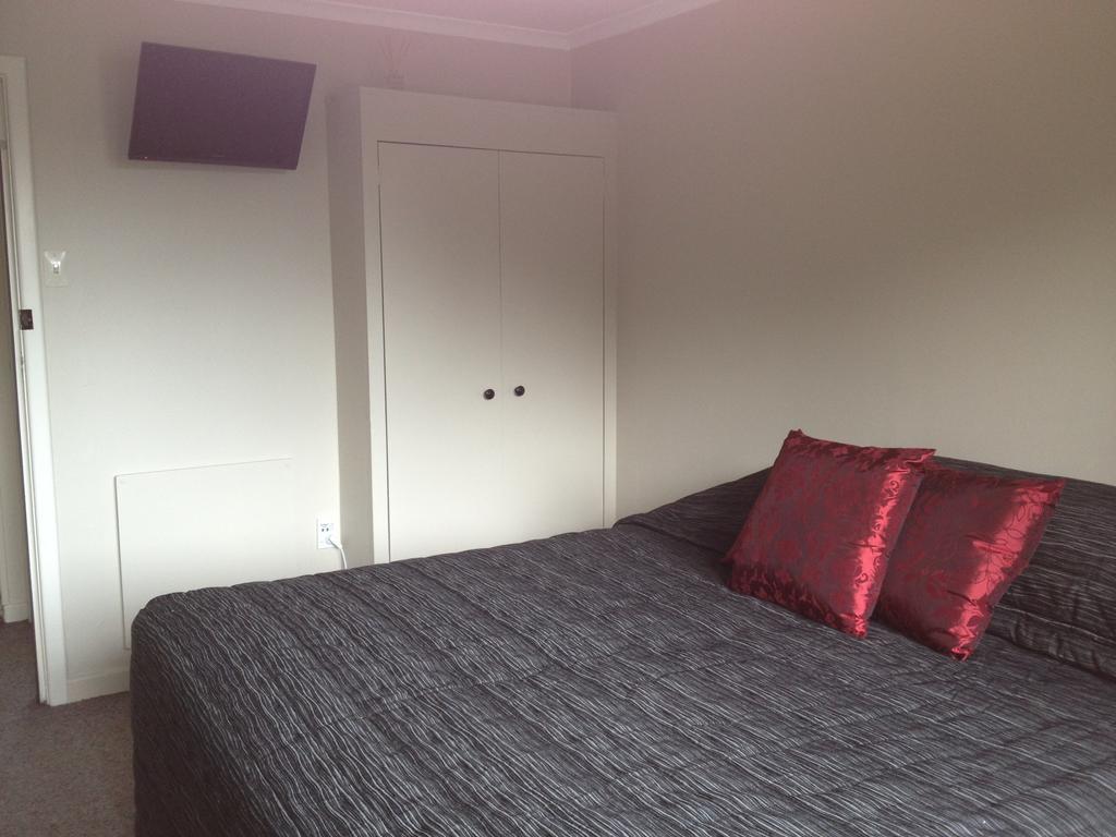 Lovett Lodge Invercargill Szoba fotó